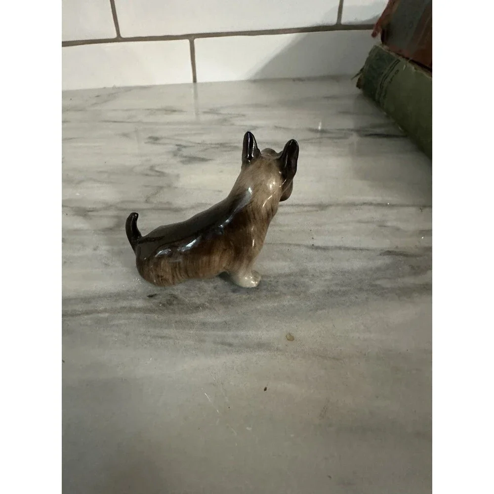 Vintage Adorable Detailed Scottish Terrier Dog Figurine England Royal Doulton